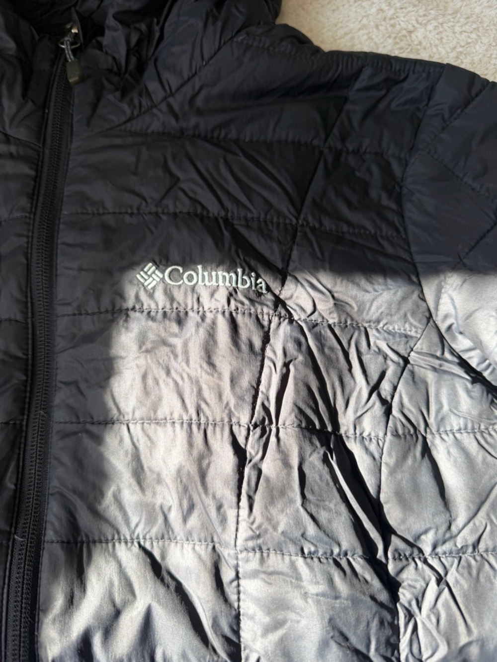 Women’s Columbia turbodown jacket size medium - Picture 2 of 4